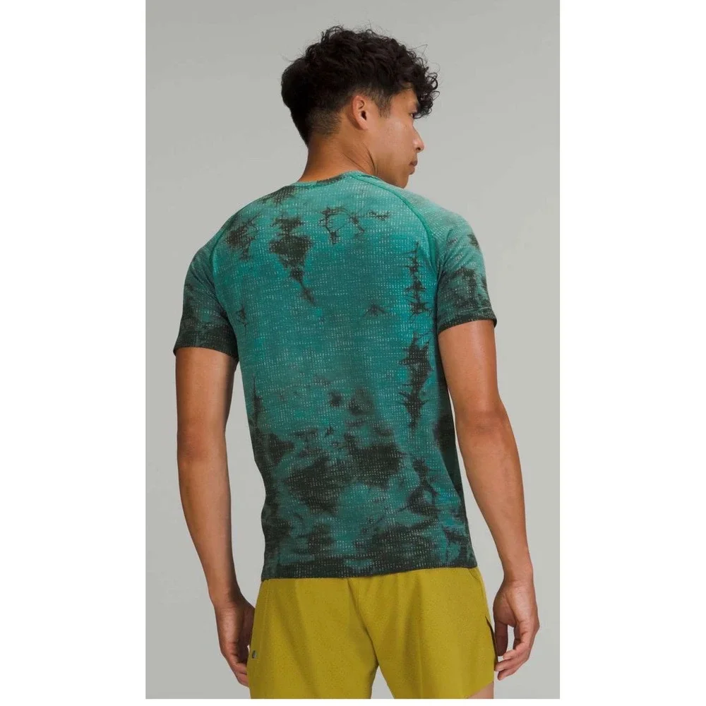 Lululemon Shirt Mens XL Green Metal Vent Tech Tie Dye Short Sleeve Athletic‎